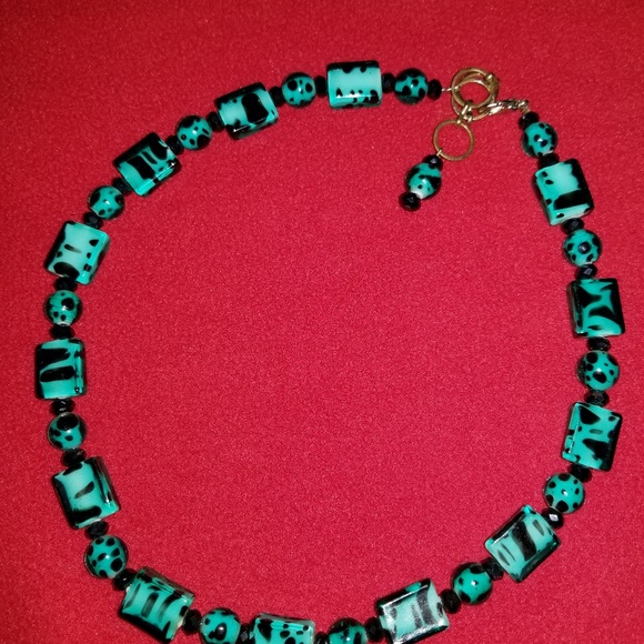 Necklace - Picture 1 of 2